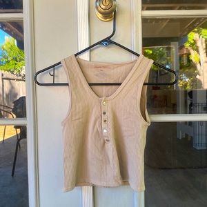 Tan tank top with snaps